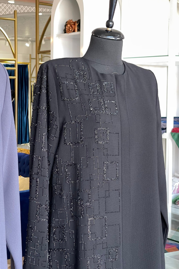 Geometrik Taş İşlemeli Asimetrik Kesim Modern Ferace