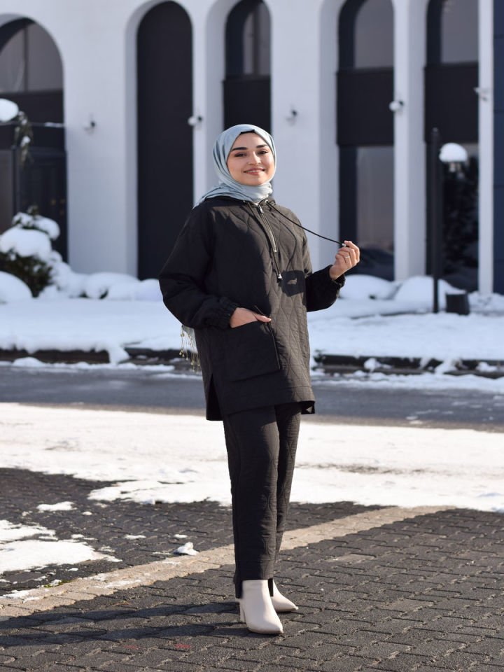 Kapitone Elina Takım