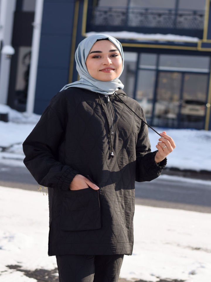 Kapitone Elina Takım
