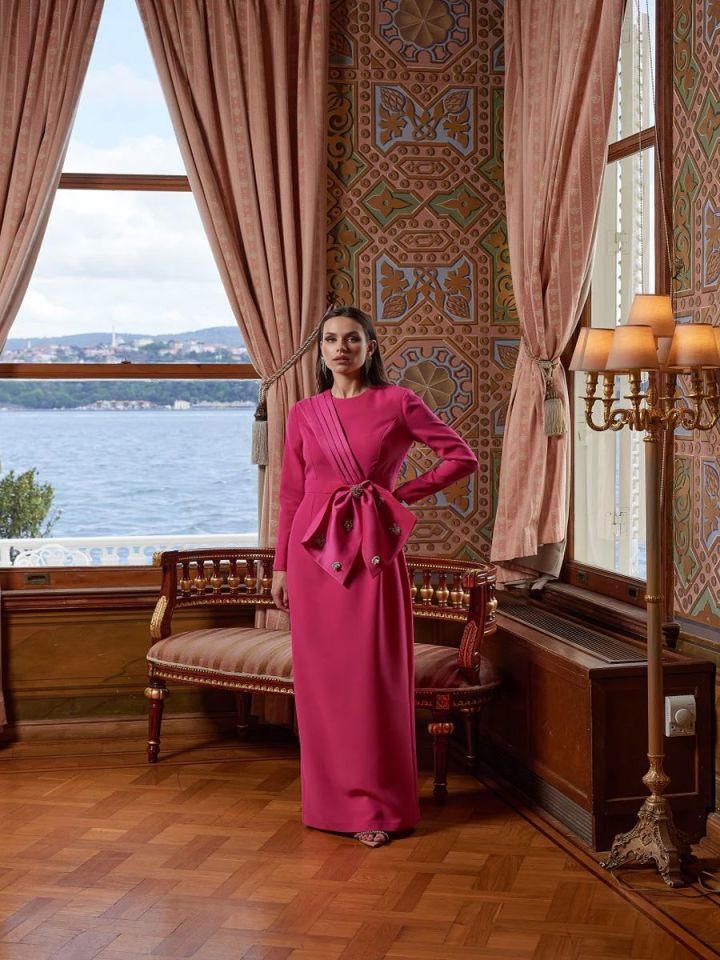 Fiyonk Detaylı Nevres Elbise