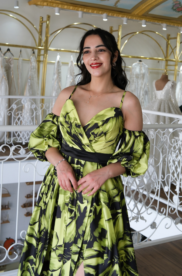 Çiçek Desenli Saten Abiye Elbise