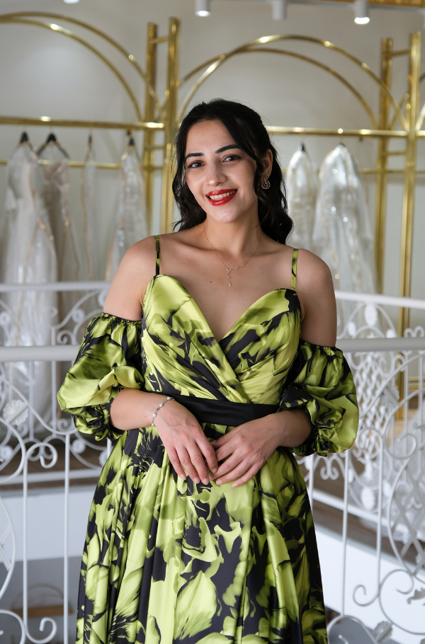 Çiçek Desenli Saten Abiye Elbise