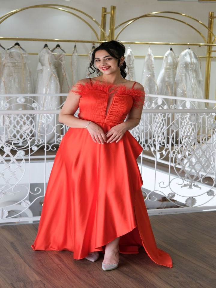 Otrişli Saten Abiye Elbise