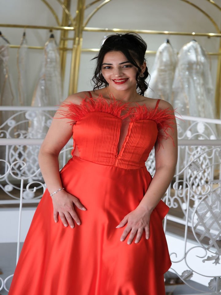 Otrişli Saten Abiye Elbise