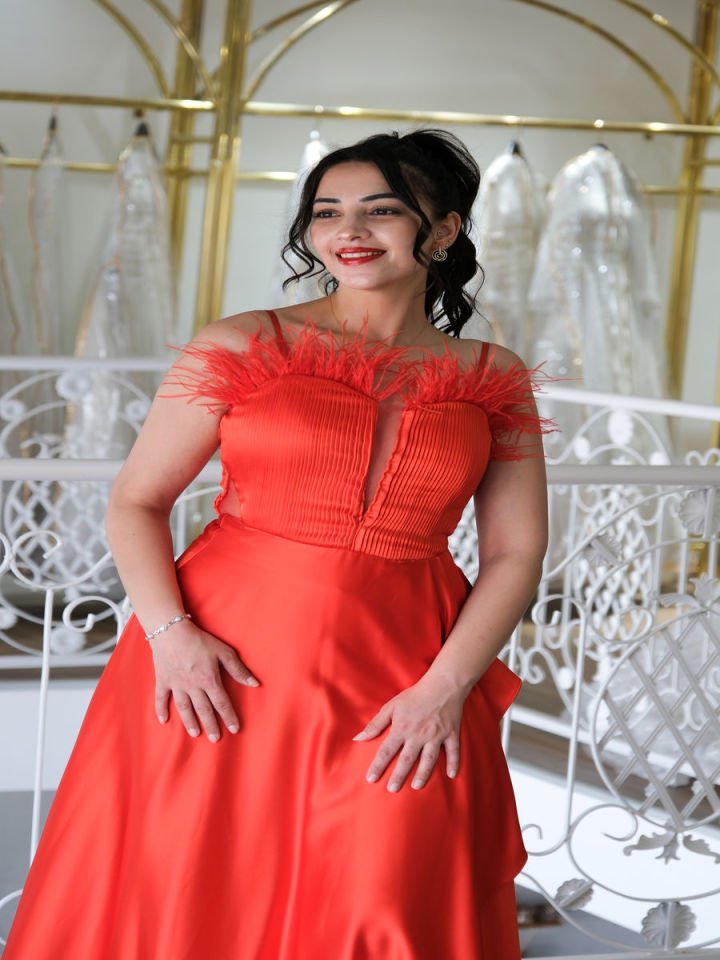 Otrişli Saten Abiye Elbise