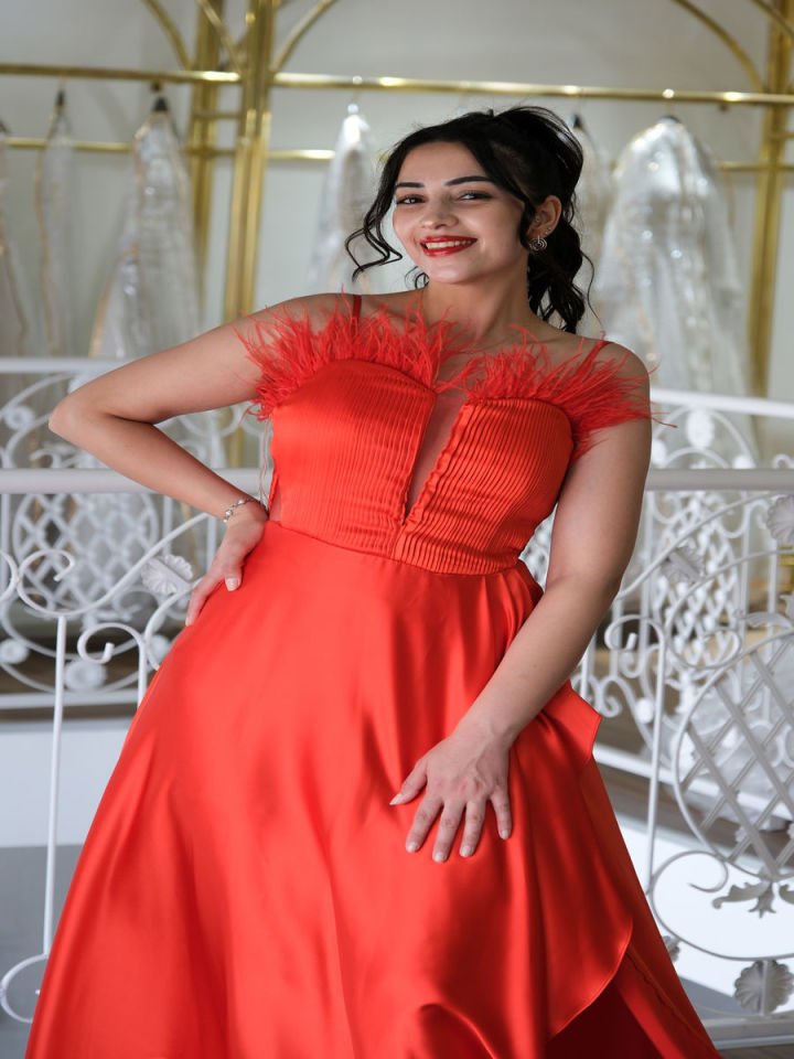 Otrişli Saten Abiye Elbise