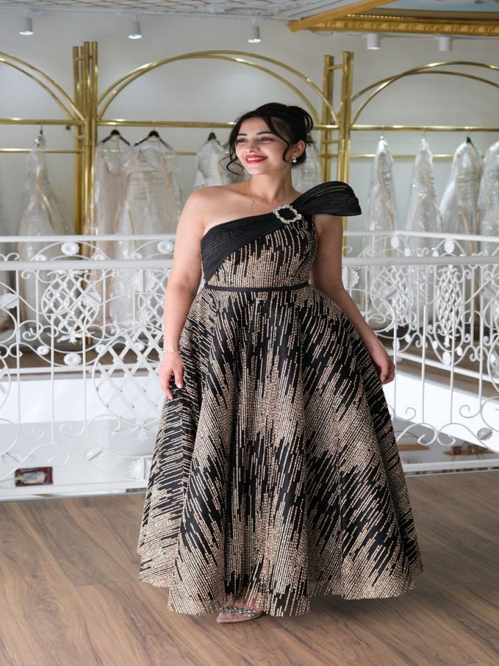 Tek Omuz Işıltılı Siyah Abiye Elbise