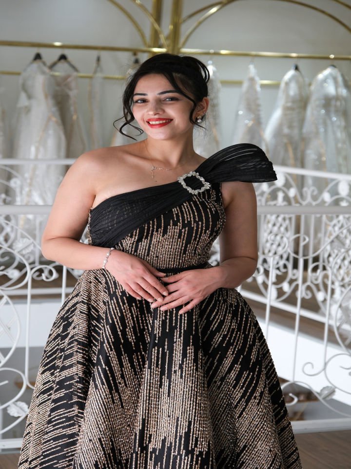 Tek Omuz Işıltılı Siyah Abiye Elbise