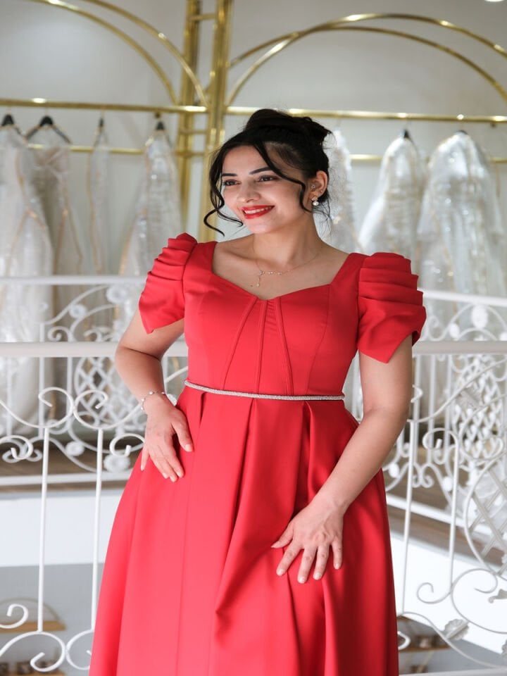 Kırmızı Abiye Elbise