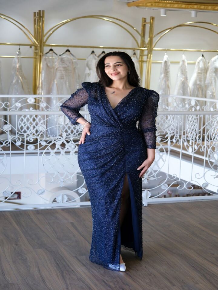 Lacivert Simli Uzun Kollu Abiye Elbise