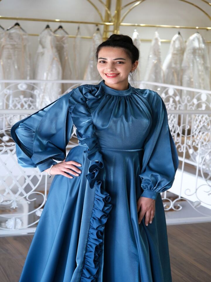 Saten Volanlı Abiye Elbise