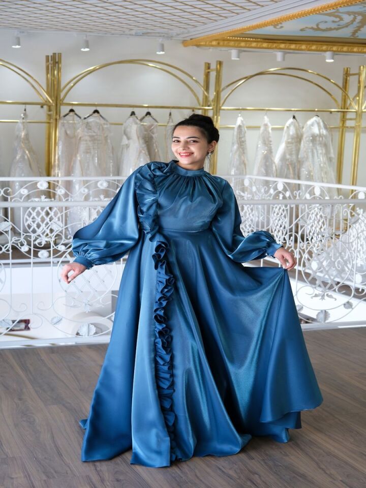 Saten Volanlı Abiye Elbise