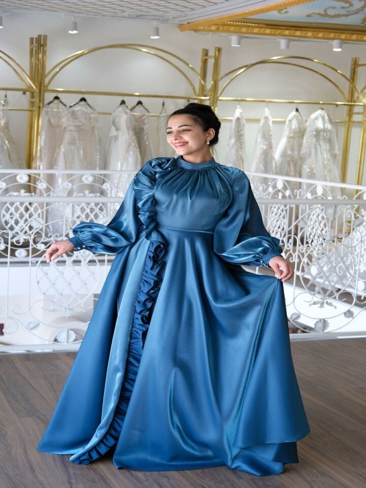 Saten Volanlı Abiye Elbise