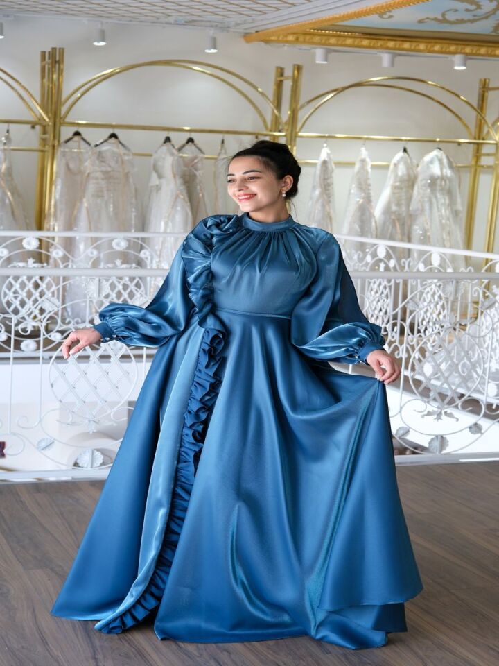 Saten Volanlı Abiye Elbise