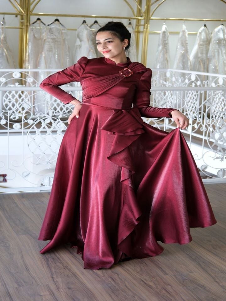 Saten Volanlı Abiye Elbise