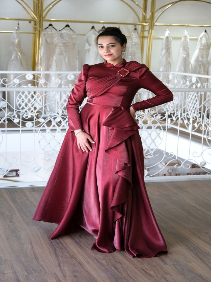 Saten Volanlı Abiye Elbise