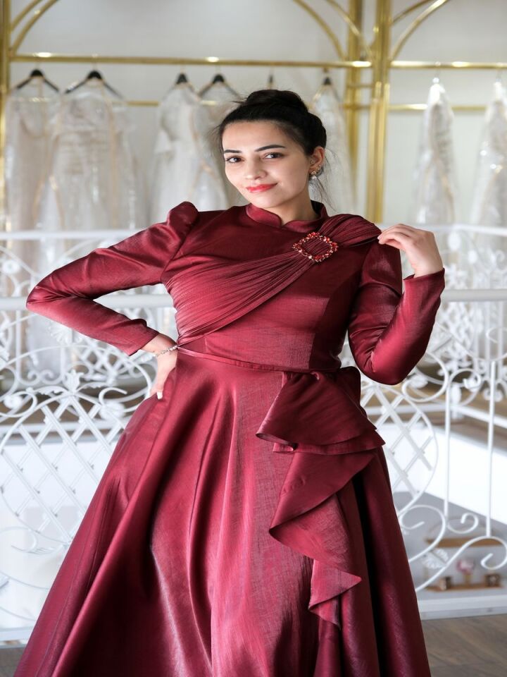 Saten Volanlı Abiye Elbise