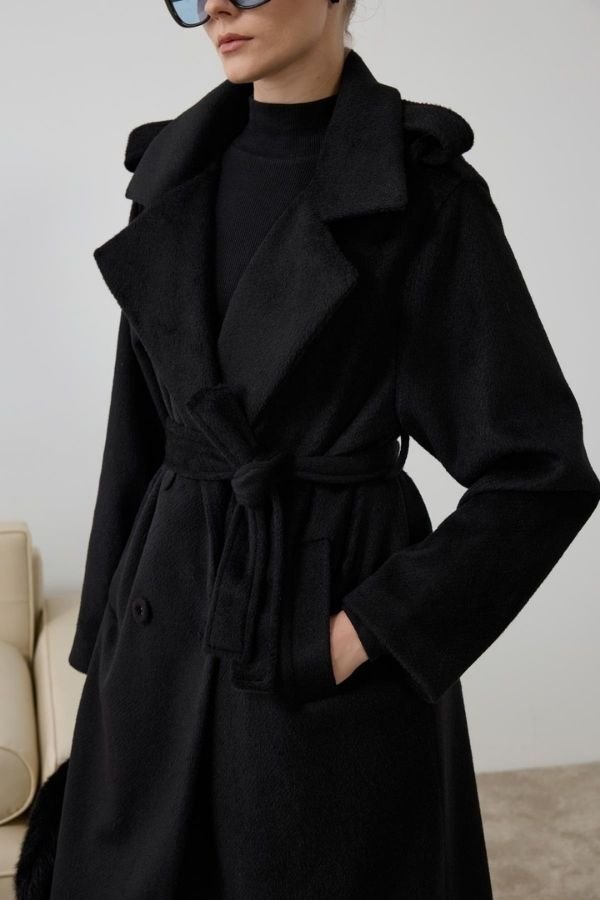 Düğmeli Kuşaklı Kaban