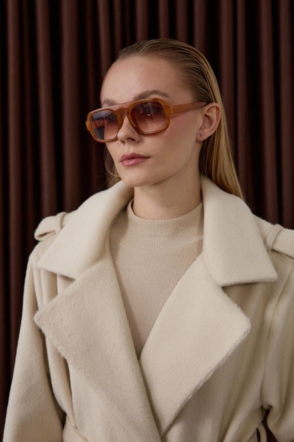 Düğmeli Kuşaklı Kaban