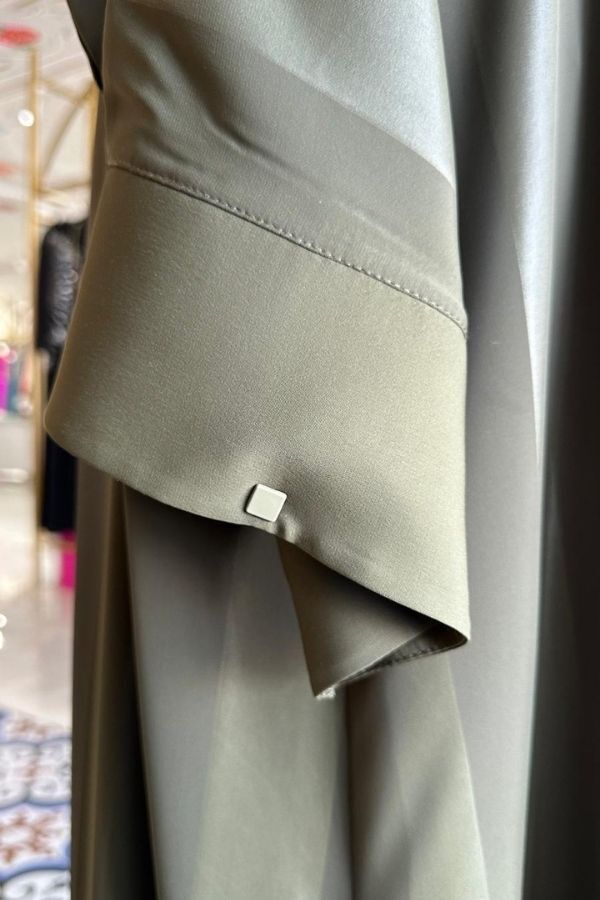 Parlak Desenli Ferace